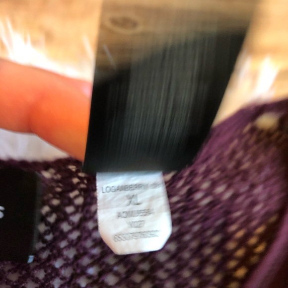 🖤3/$20 Axcess Purple Crochet Short Sleeve Top - Picture 7 of 8